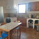 Дом отдыха Detached House With Garden *