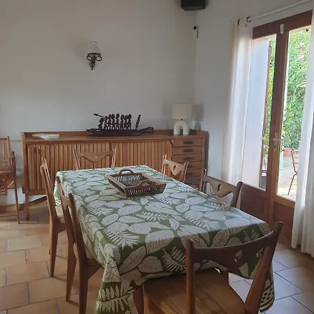 Detached House With Garden Holiday home *